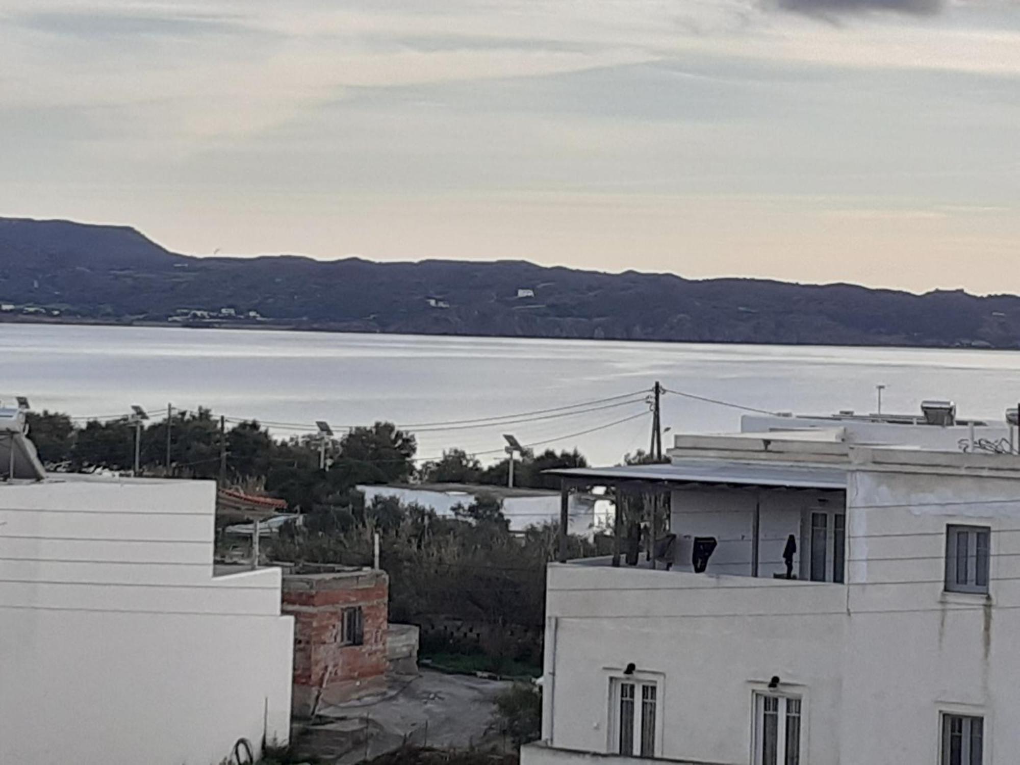 Studios Prevena Adamantas  Buitenkant foto